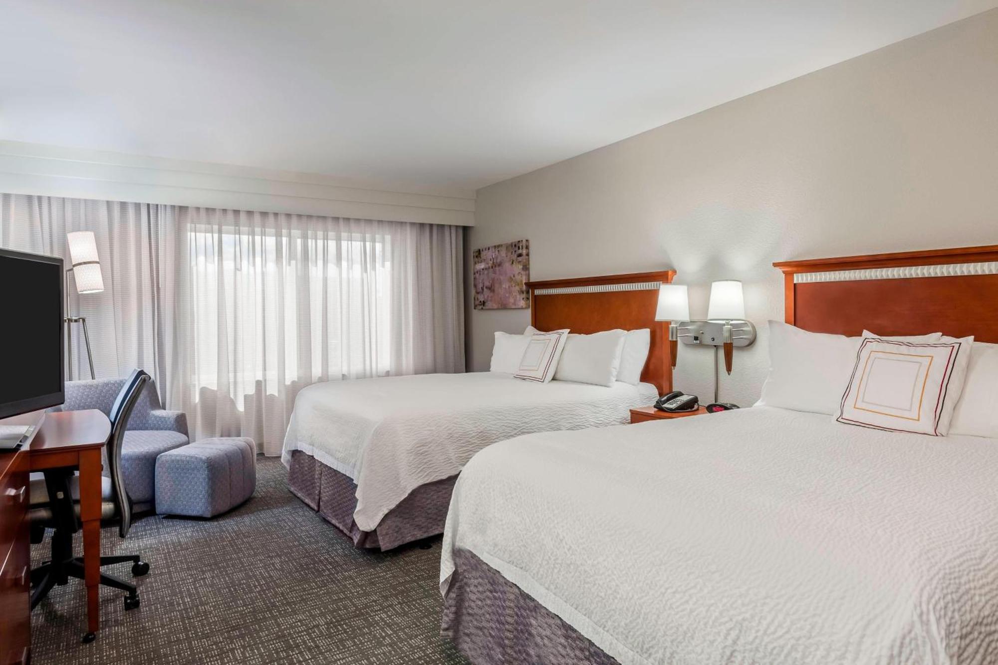 Courtyard Fort Myers At I-75 And Gulf Coast Town Center Estero Esterno foto