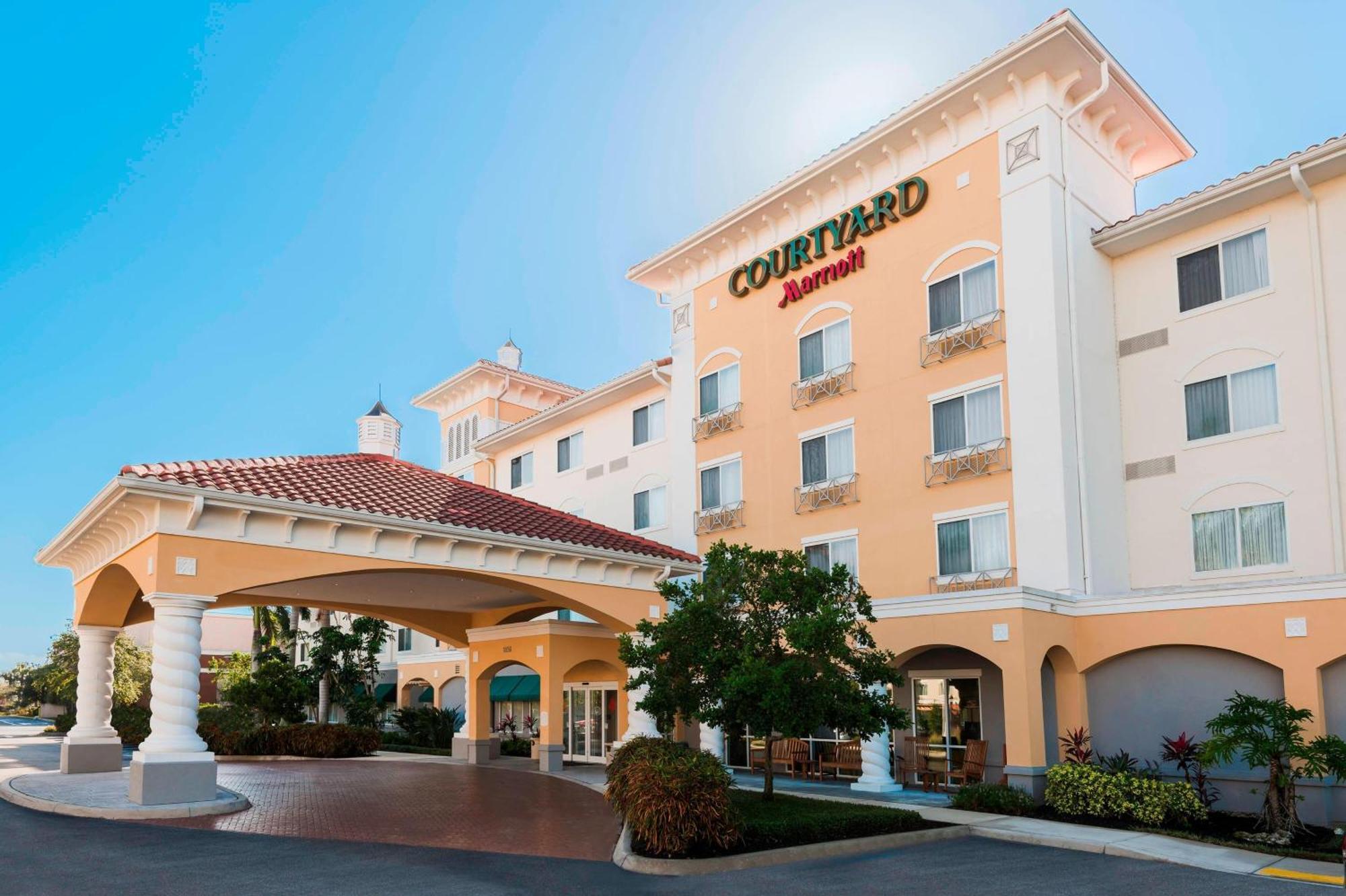 Courtyard Fort Myers At I-75 And Gulf Coast Town Center Estero Esterno foto