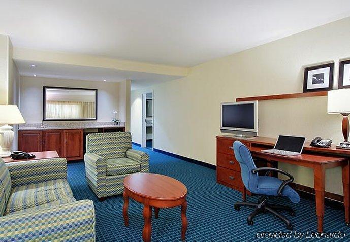 Courtyard Fort Myers At I-75 And Gulf Coast Town Center Estero Esterno foto
