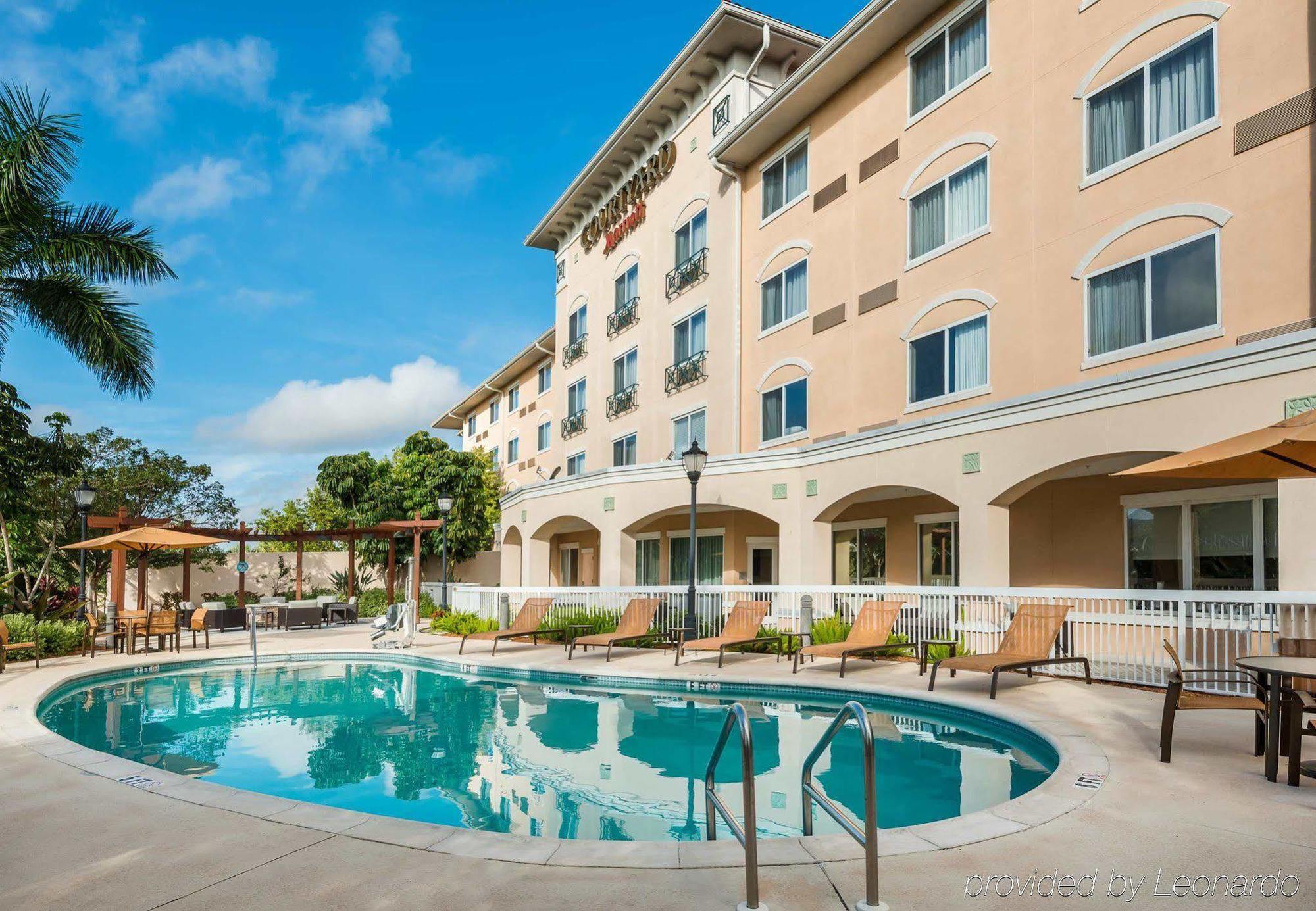 Courtyard Fort Myers At I-75 And Gulf Coast Town Center Estero Esterno foto
